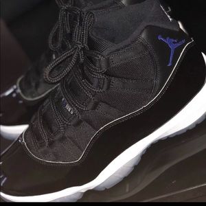 Air Jordan 11 Space Jam